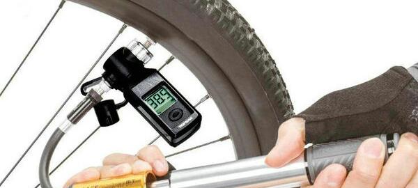 la pressione dei pneumatici corretta per le gomme della bicicletta